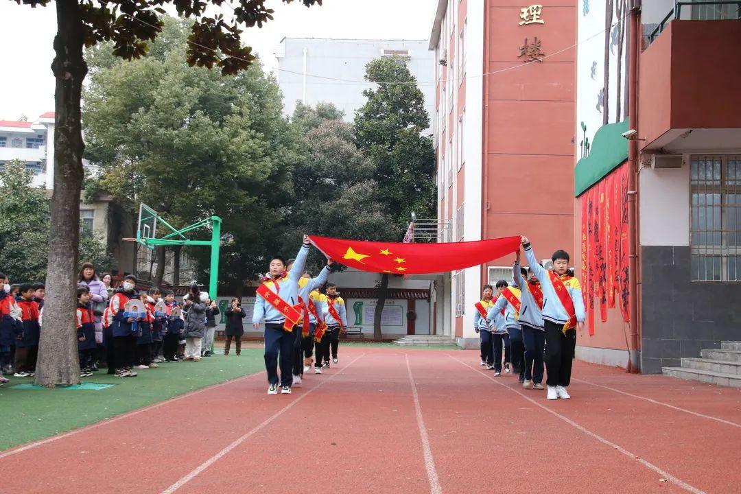 信阳龙都最新发展动态，城市脉搏与时代展望